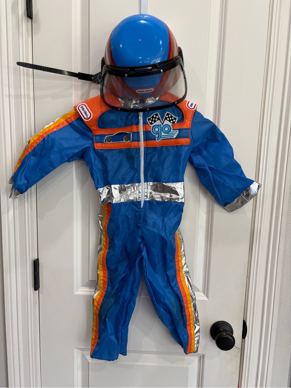 Little Tikes 2 piece race car costume set Size 2T FUC due to untreated stains